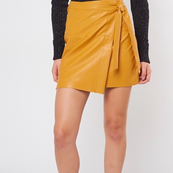 SOLD OUT - Picture 1 of 4